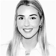 Me llamo Carlota y tengo 20 años, actualmente estoy finalizando un ciclo superior de educación infantil, estoy interesada en impartir clases particulares para poder compaginar estudios y trabajo, continuo en formación para realizarlo de la mejor manera po